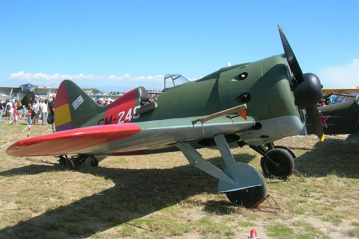 Polikarpov I-16