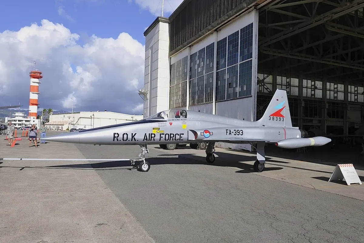 Northrop F-5
