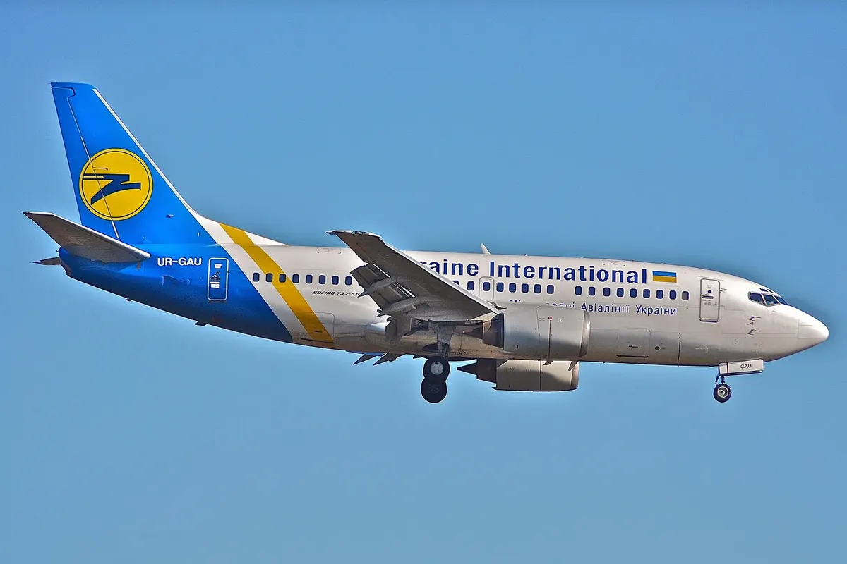 Boeing 737-500