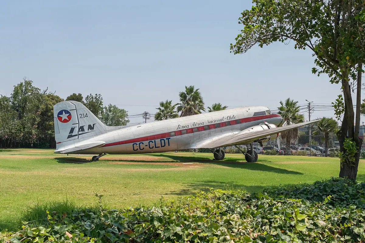 Douglas DC-3