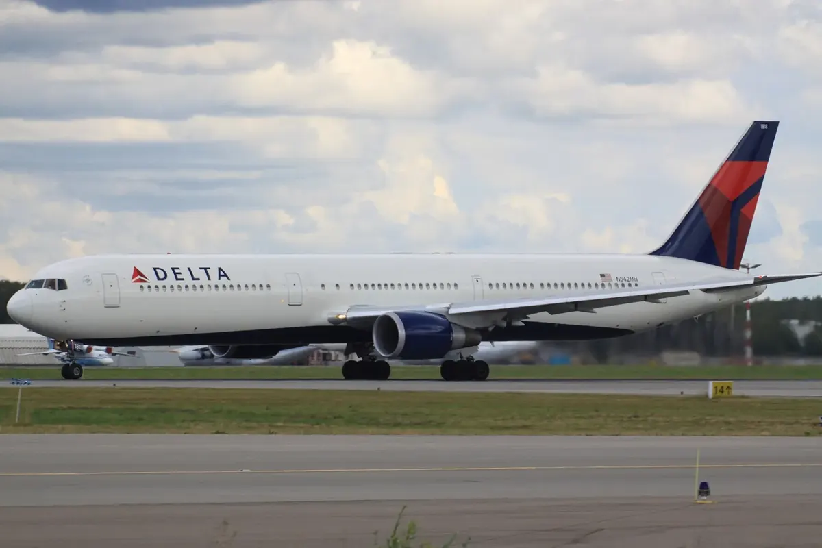 Boeing 767-400